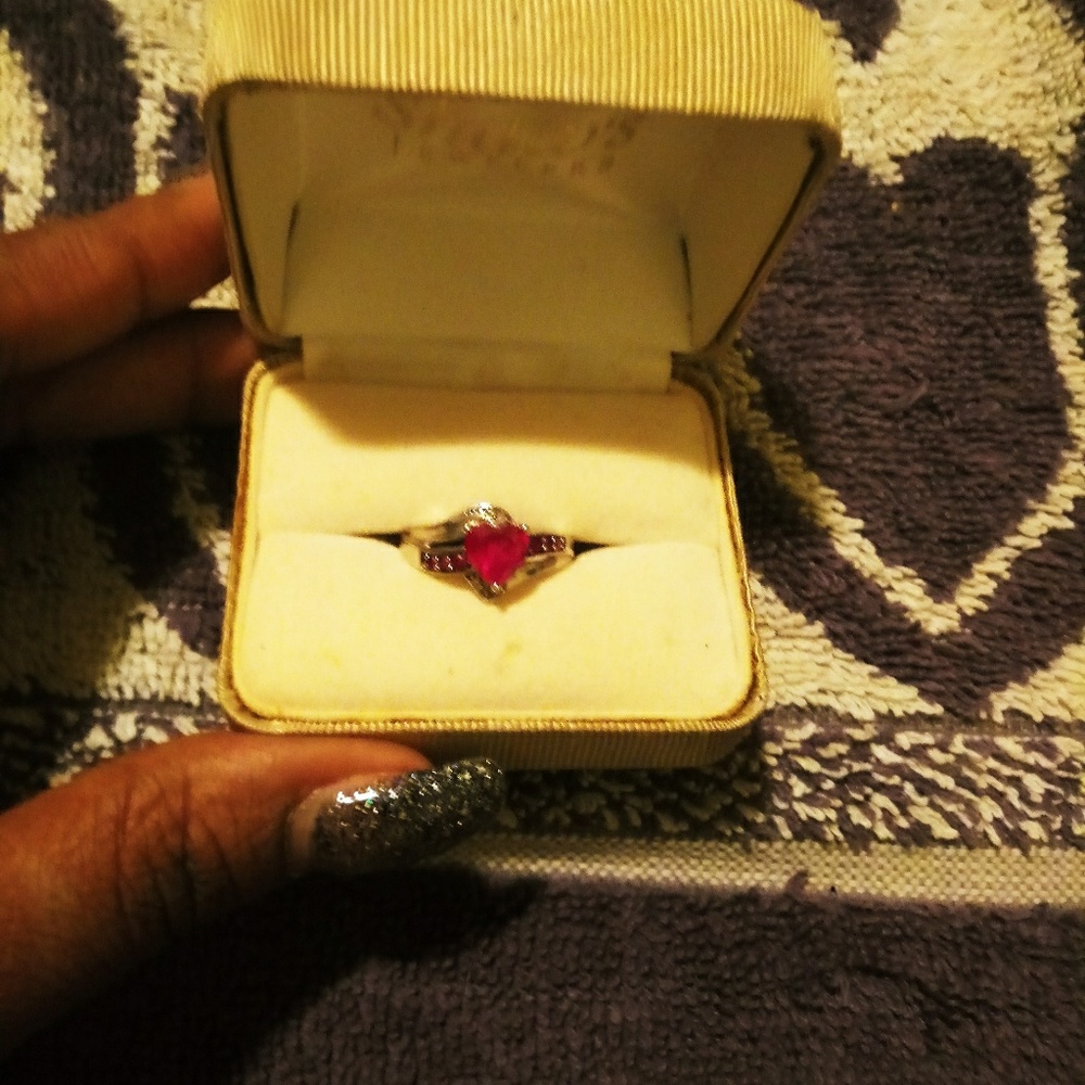 Ring - Picture 5 of 5